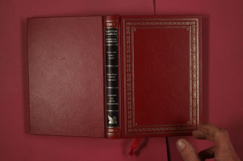 332749 robin cook reader - robin,